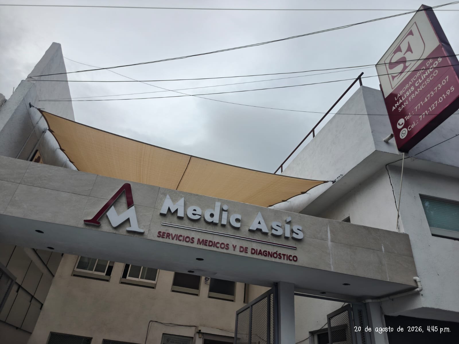 Fachada de las instalaciones